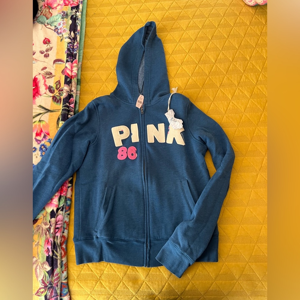 NWT PINK LADIES MED ZIP SWEATSHIRT